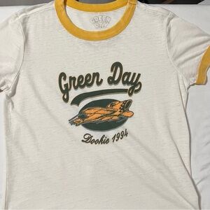 MAD Engine Junior’s Girl Medium Graphic Green Day Ivory with Yellow Lining NWOT